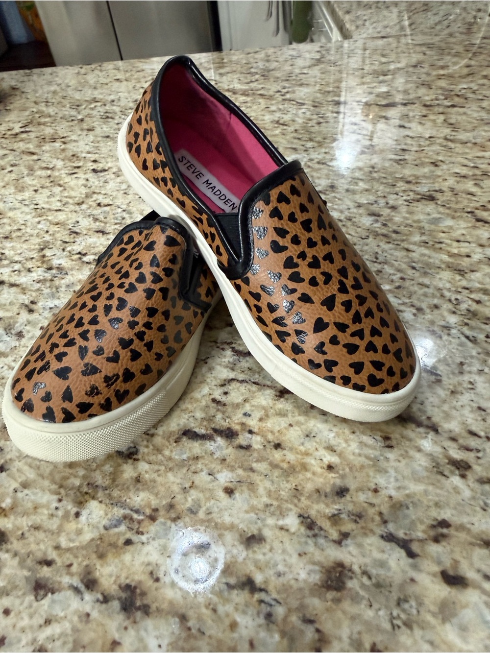 Girls Steve Madden Ecentrcq Heart Print Animal Print Slip On Sneakers 2
